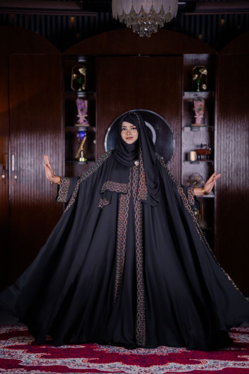 Maliha abaya